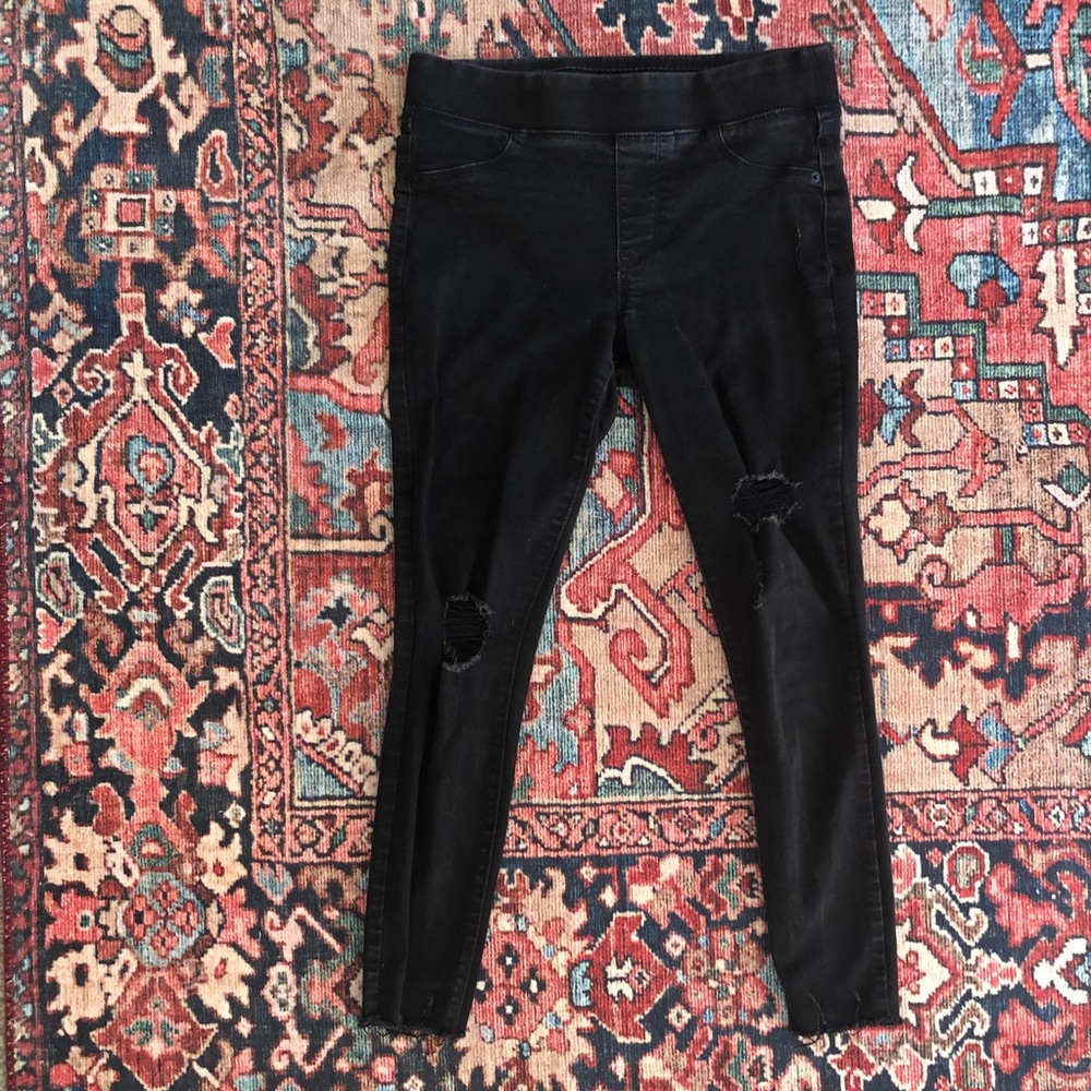 Distressed Jeggings